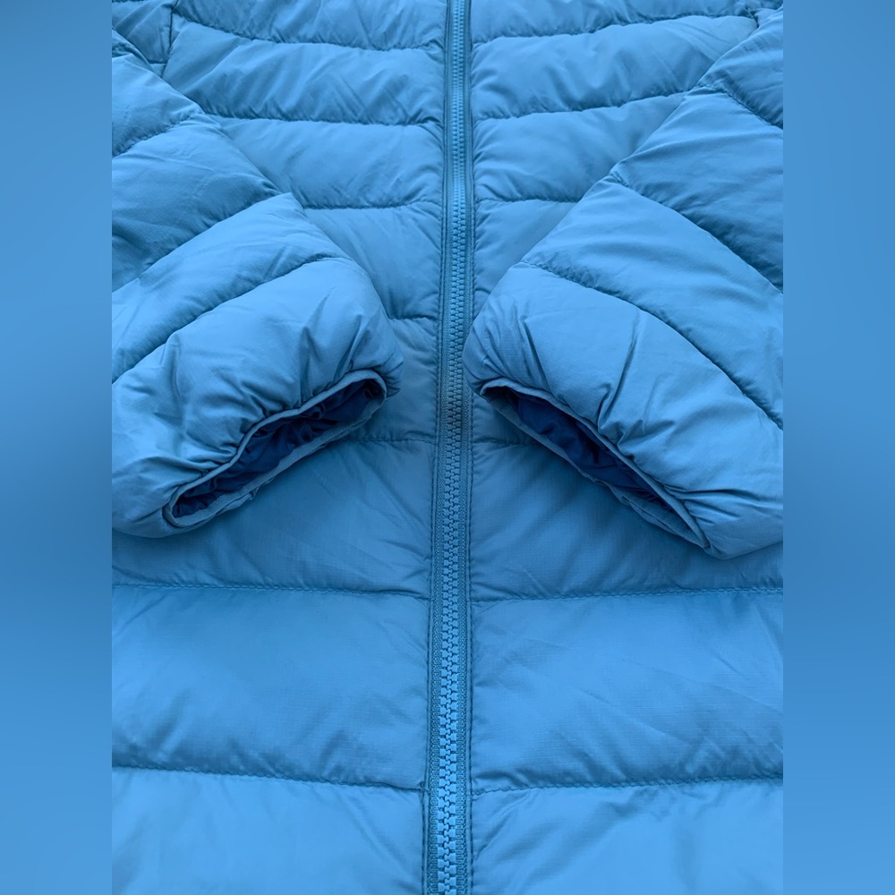 Patagonia Girls Size L, 12, Drop-Tail Down Sweater Puffer Coat in Thermal Blue - Picture 7 of 10